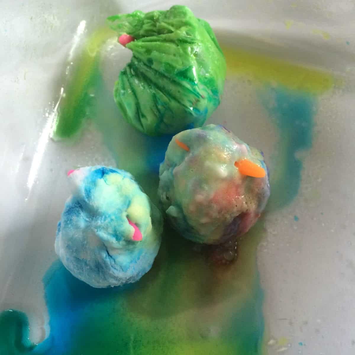 Make some baking soda eggs, hide a surprise inside, and let your kids make them erupt with some vinegar! They will want to make these erupting Easter eggs again and again!