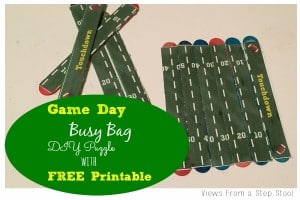 This football field puzzle busy bag is perfect for keeping the kids busy on game day! Give them your passion for the sport while keeping them occupied!