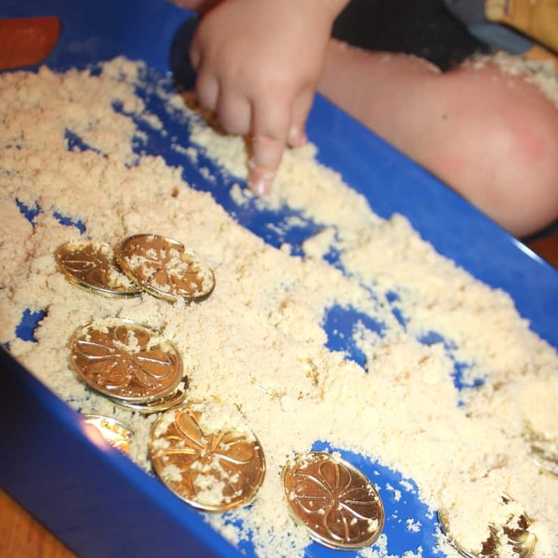 Sensory play does not need to be elaborate! Check out how we double this delicious snack as some super simple, edible, sensory sand! 