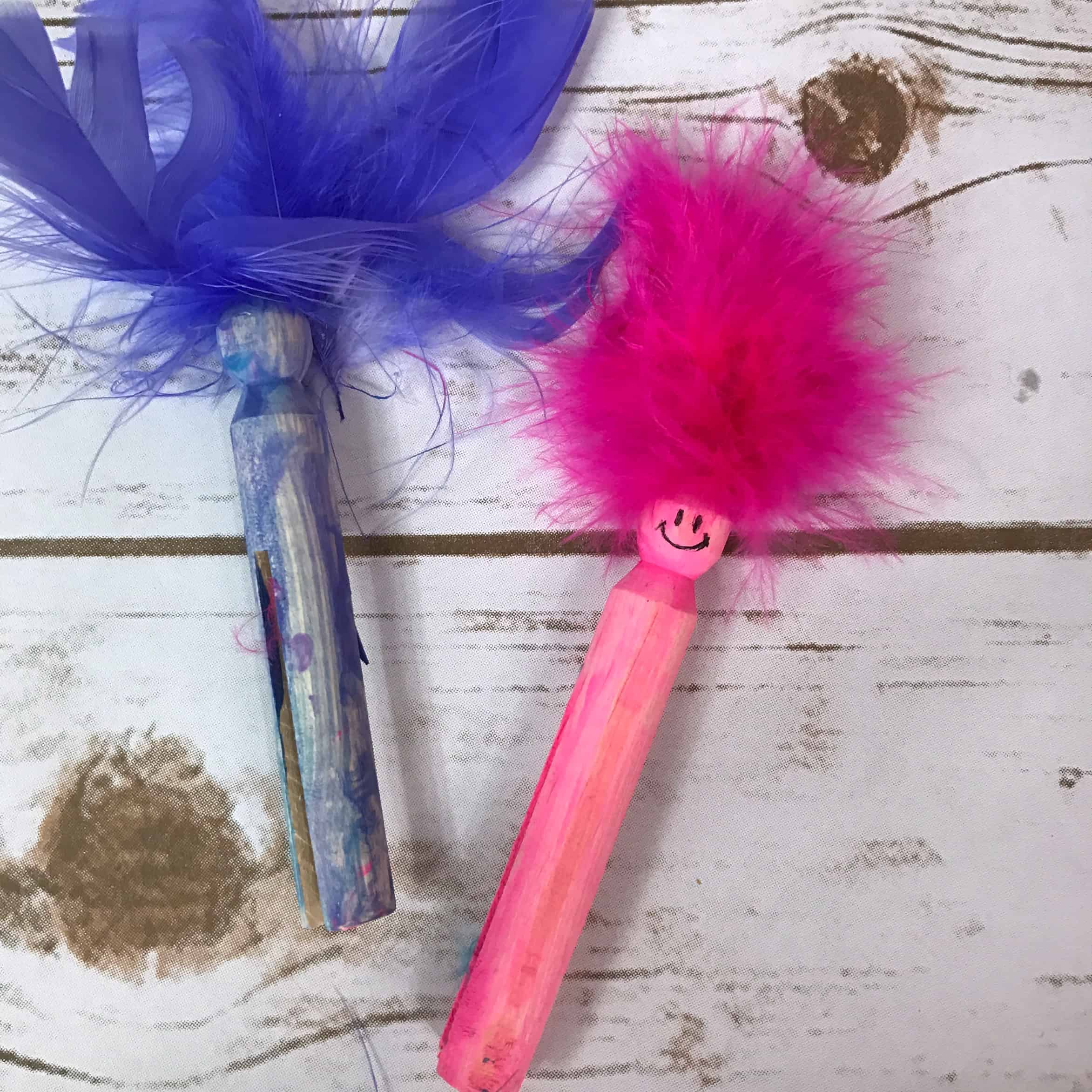 This simple Troll craft is fun for kids to make, and using a number of different colors and 'hair' can make a variety of Trolls!