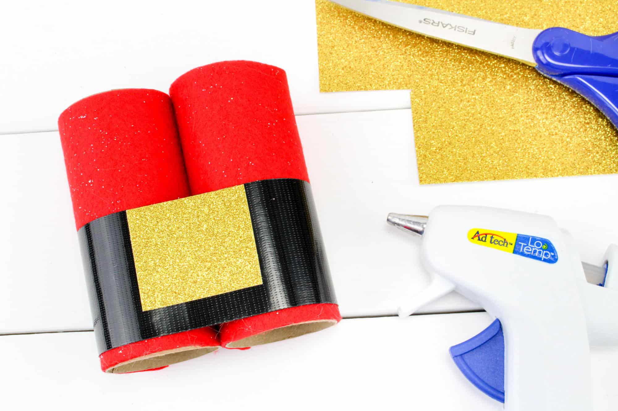 DIY Santa Binoculars A Kid's Christmas Craft Views From a Step Stool